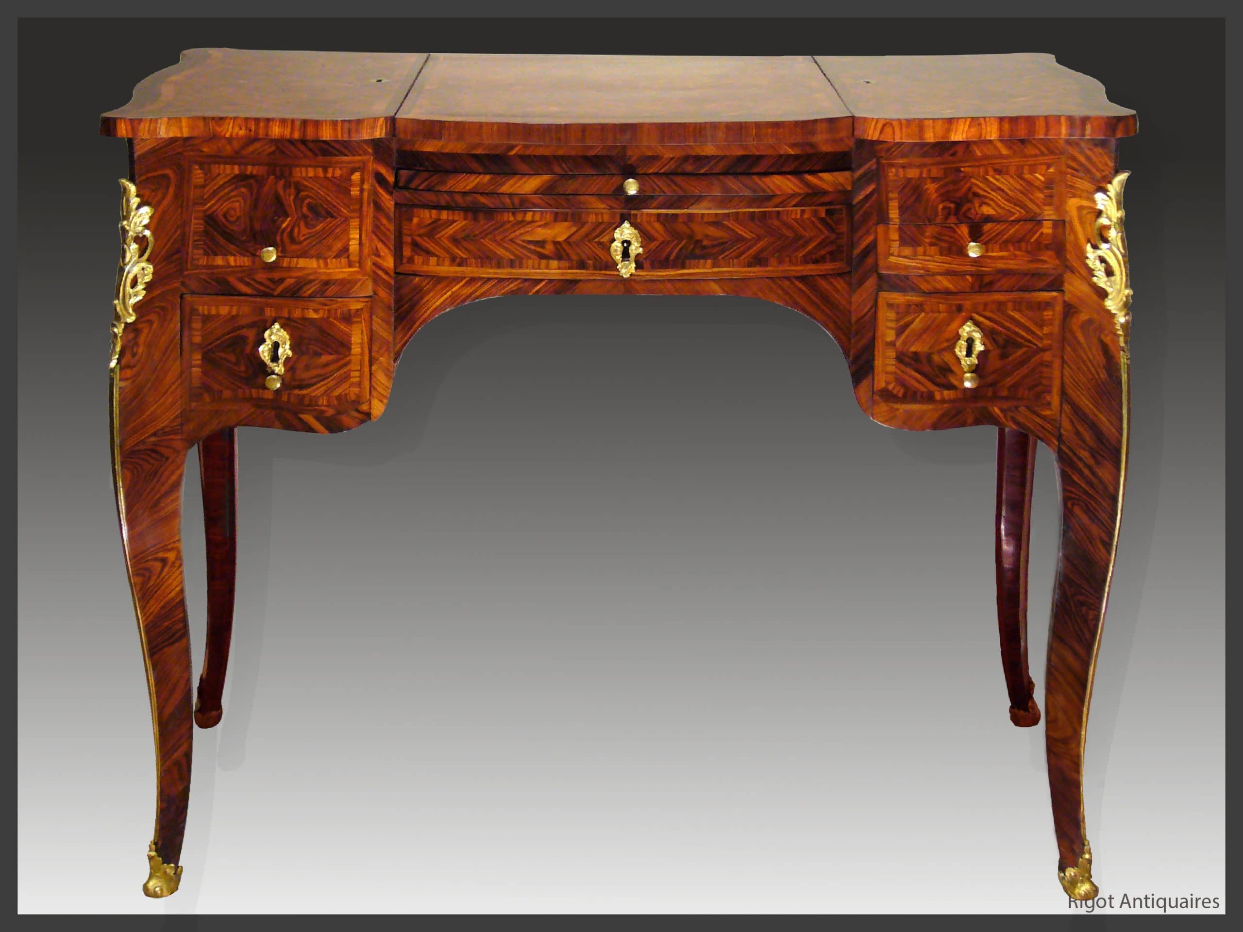 Coiffeuse-estampille-Criard