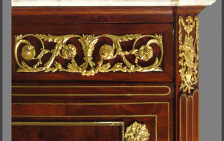 secretaire-estampille-Riesener