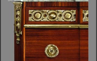 Commode-epoque-18-siecle-estampille-Dester