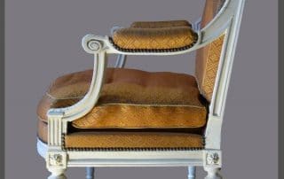 Fauteuils-epoque-18-siecle-estampille-Dupain