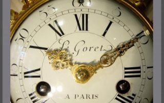 Pendule-epoque-18-siecle-rigot-antiquaires