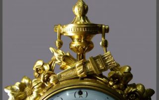 Pendule-epoque-18-siecle-rigot-antiquaires