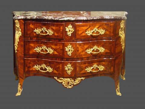 Commode-estampille-Peridiez-18-siecle